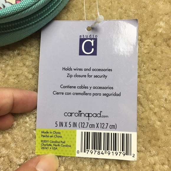 Colorful Round Zipper Pouch 5in x 5in NWT - Picture 6 of 6